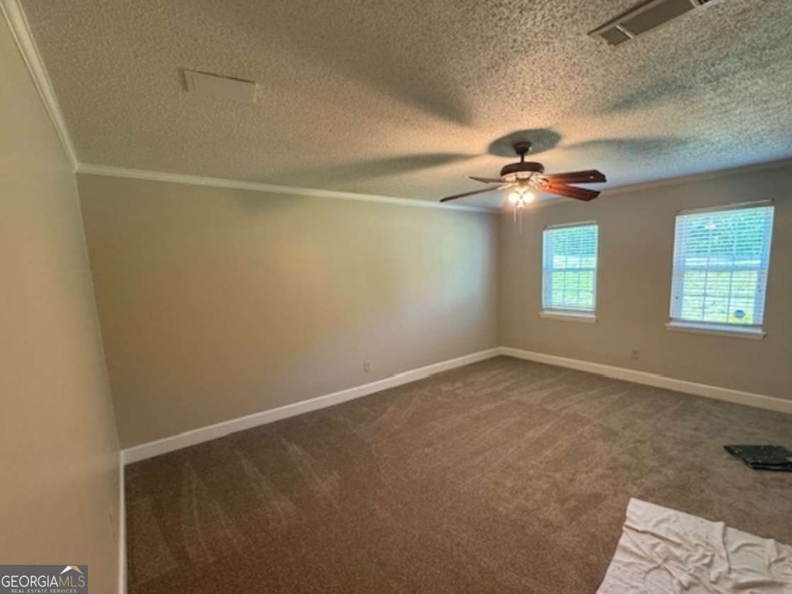 37 Mcintosh Parkway Property Photo 3