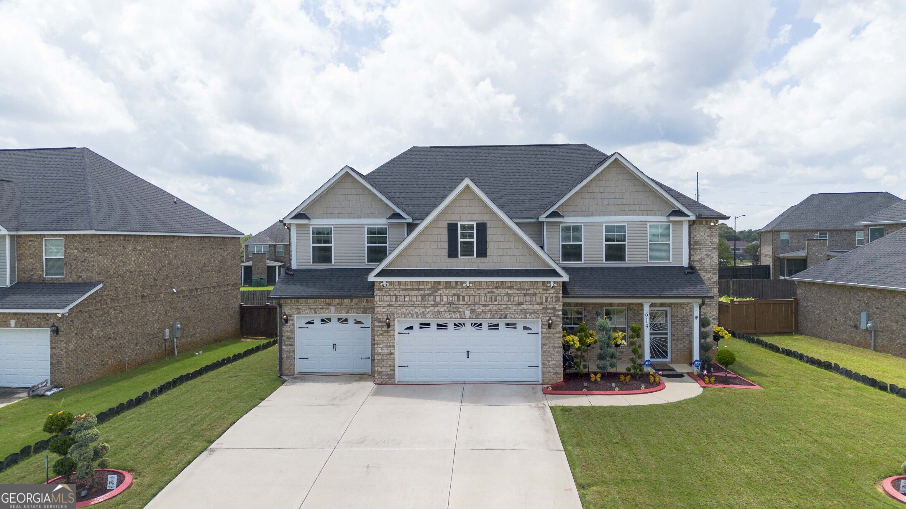 619 Samantha Brooke Way Property Photo 1