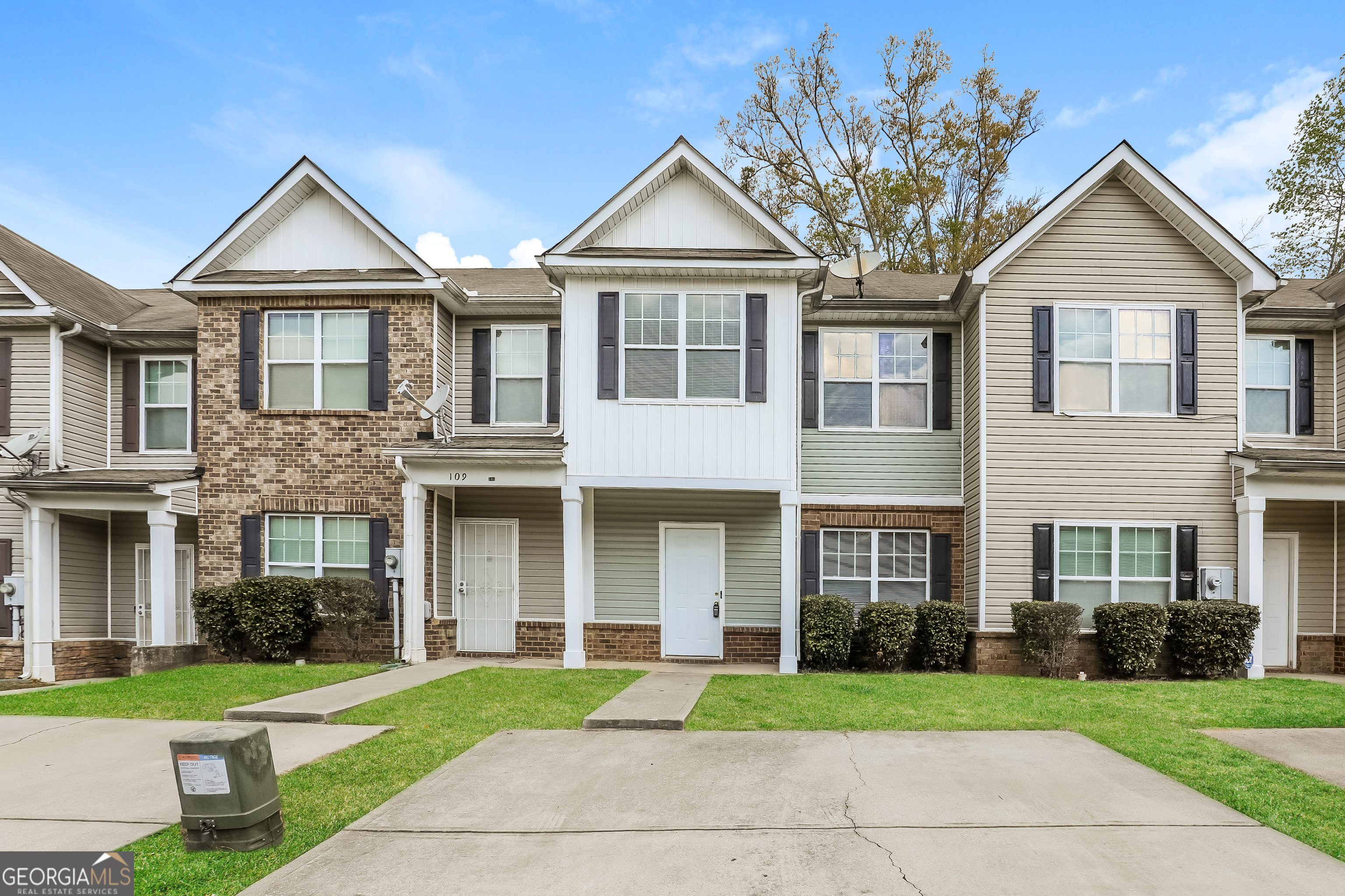 107 Bagby Court Property Photo 1