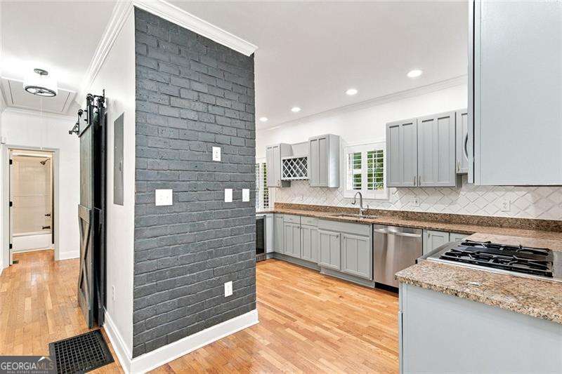 574 Wabash Avenue Ne Property Photo 12