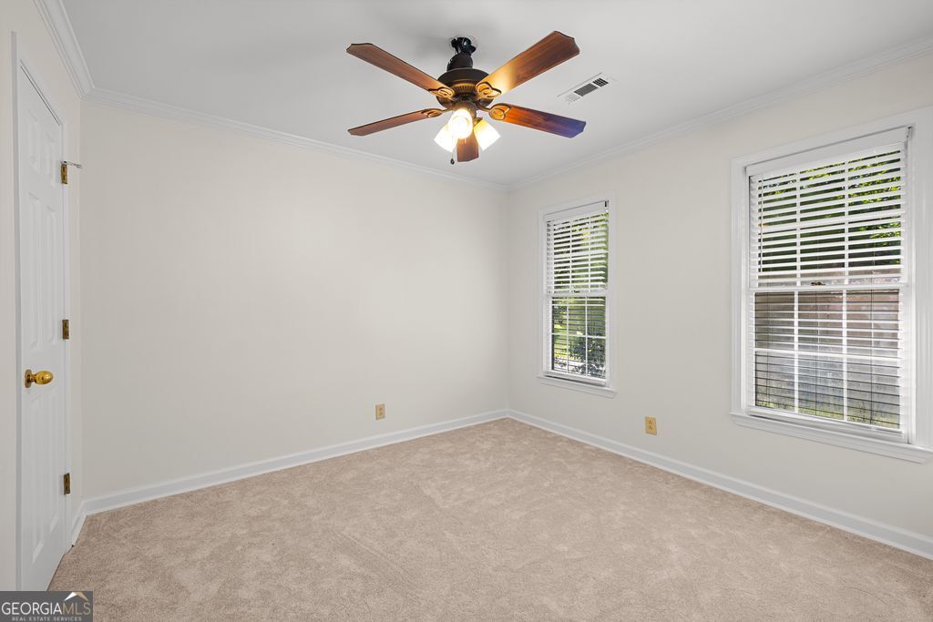 79 Thomas Crossing Drive Property Photo 44
