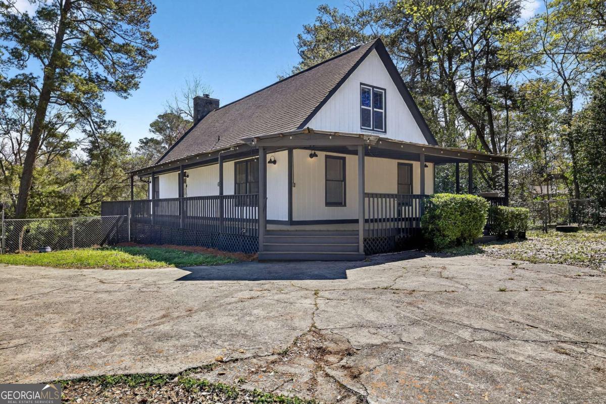 720 Corbin Avenue Property Photo 10