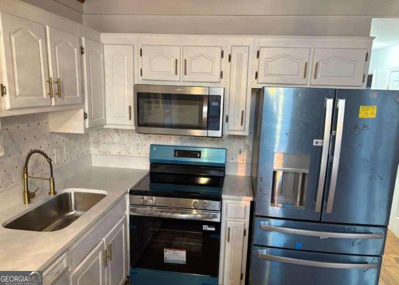 720 Corbin Avenue Property Photo 14