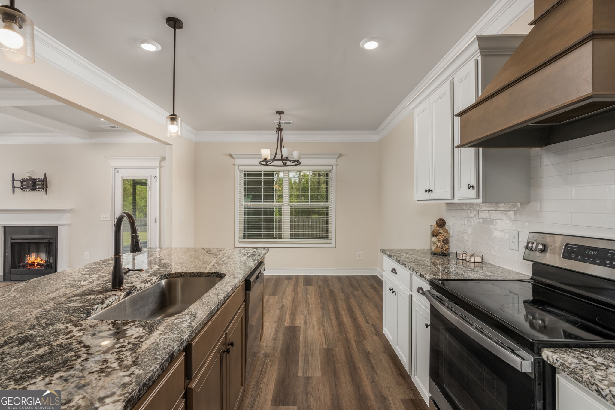 806 Harley Farms Drive Property Photo 11