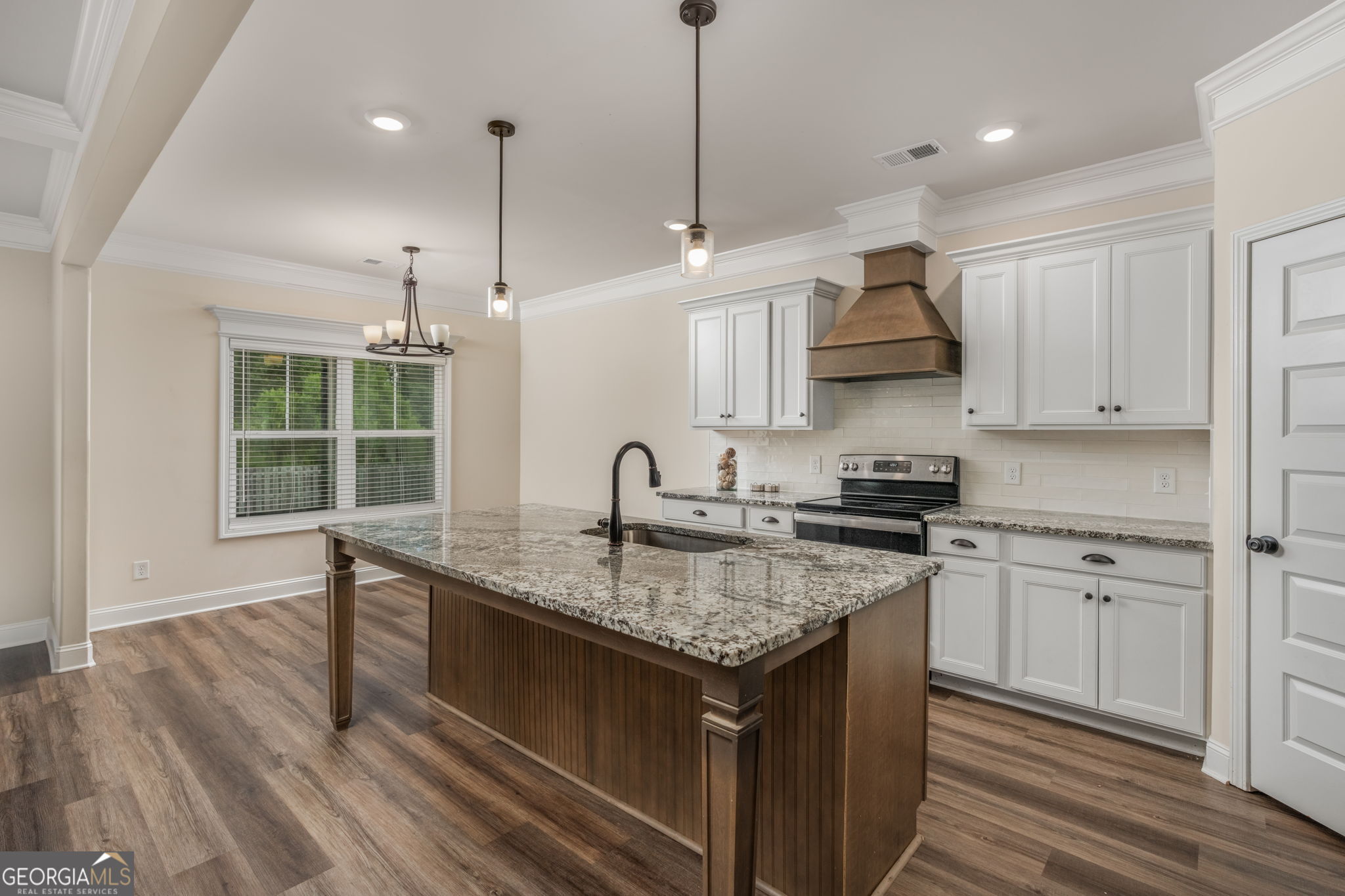 806 Harley Farms Drive Property Photo 13