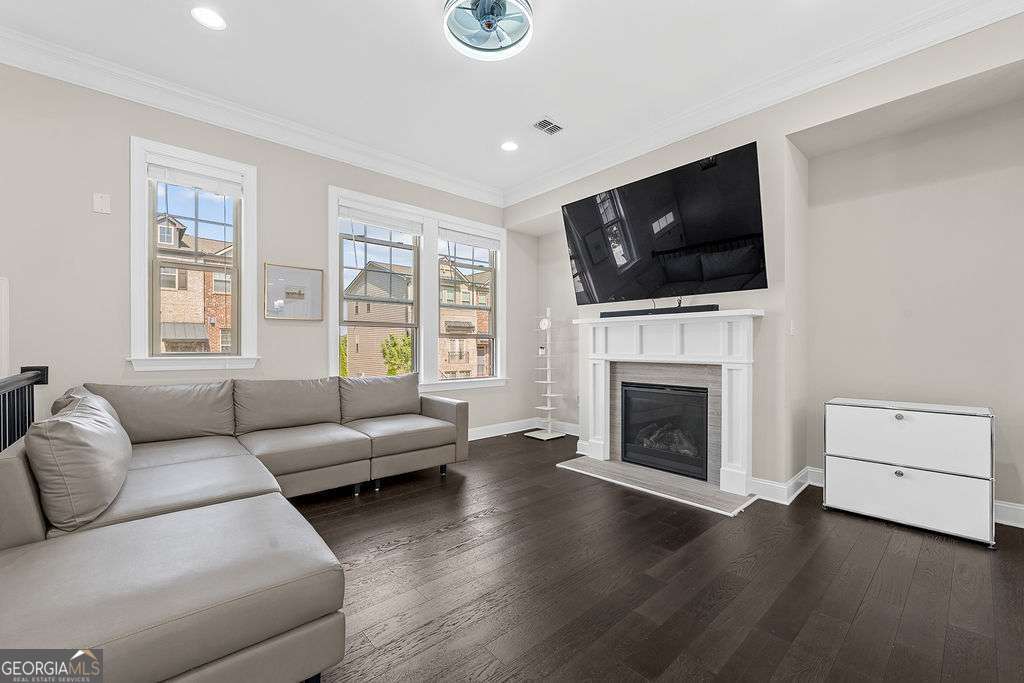 4468 Dunblane Avenue Property Photo 11