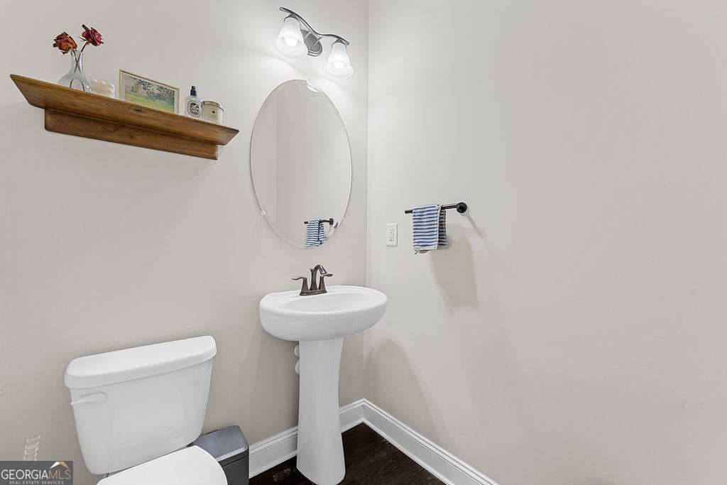 4468 Dunblane Avenue Property Photo 23