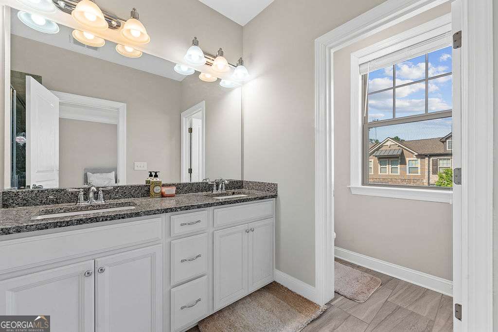 4468 Dunblane Avenue Property Photo 30