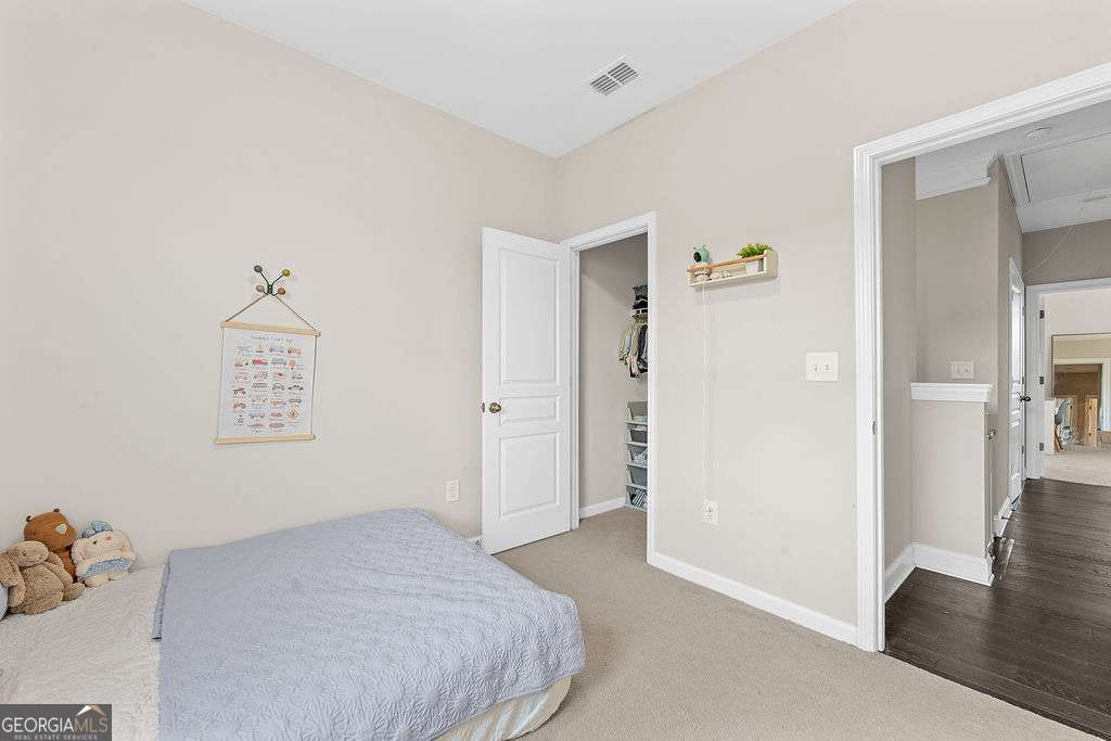 4468 Dunblane Avenue Property Photo 32