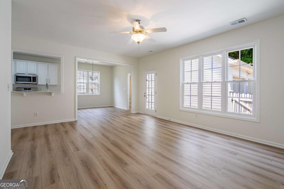 4606 Liberty Square Drive Property Photo 15