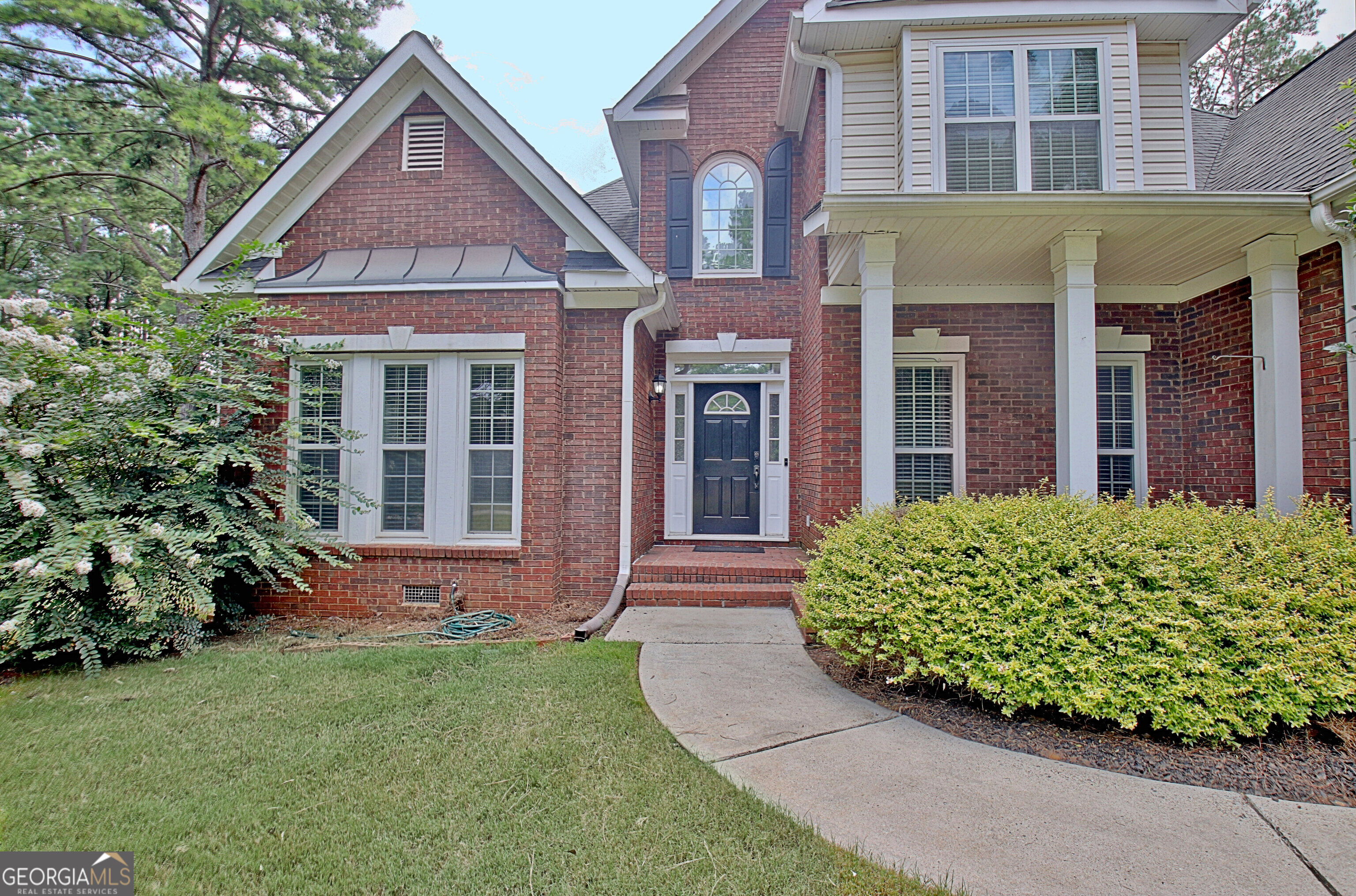 235 Manor Drive Property Photo 3