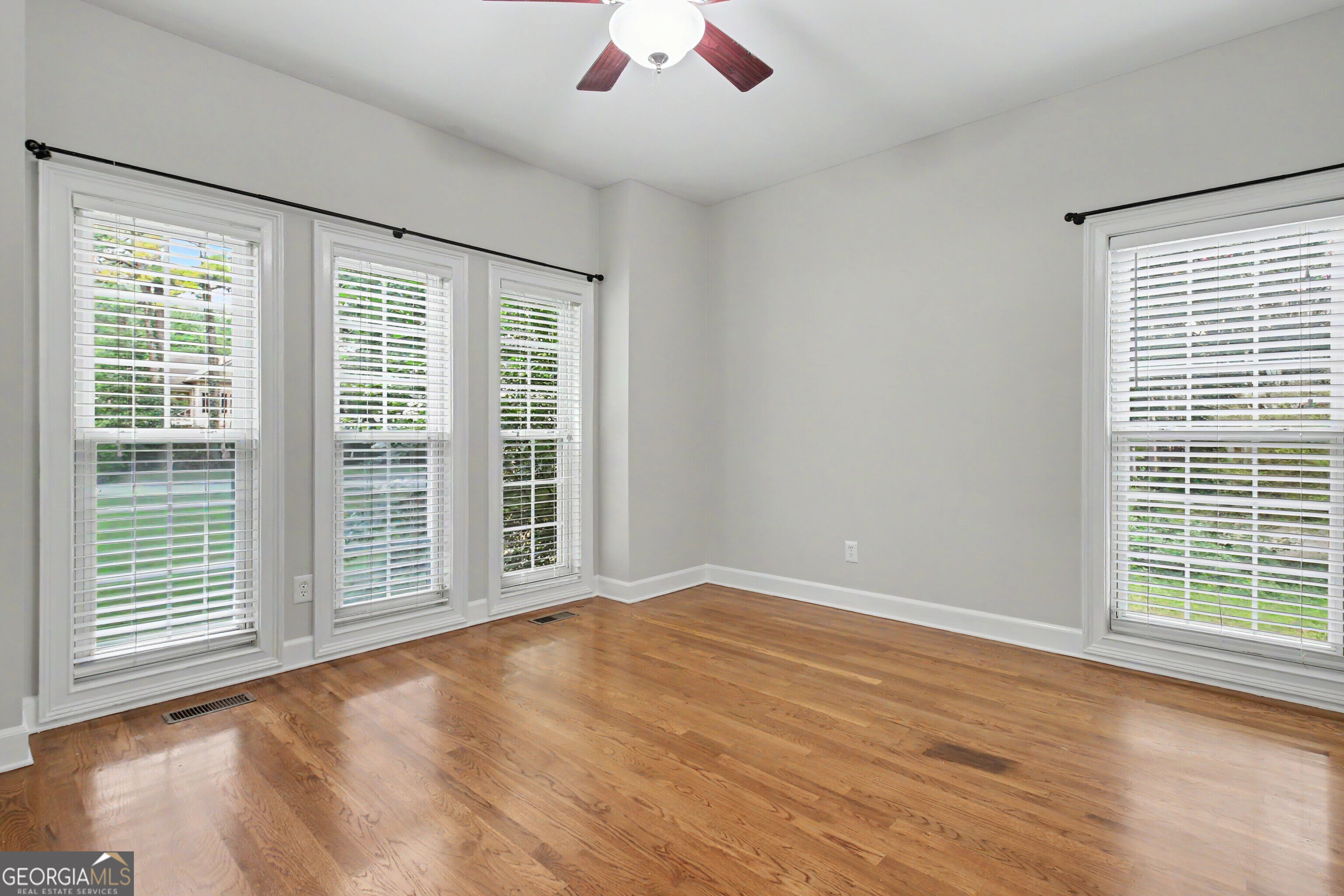 235 Manor Drive Property Photo 11