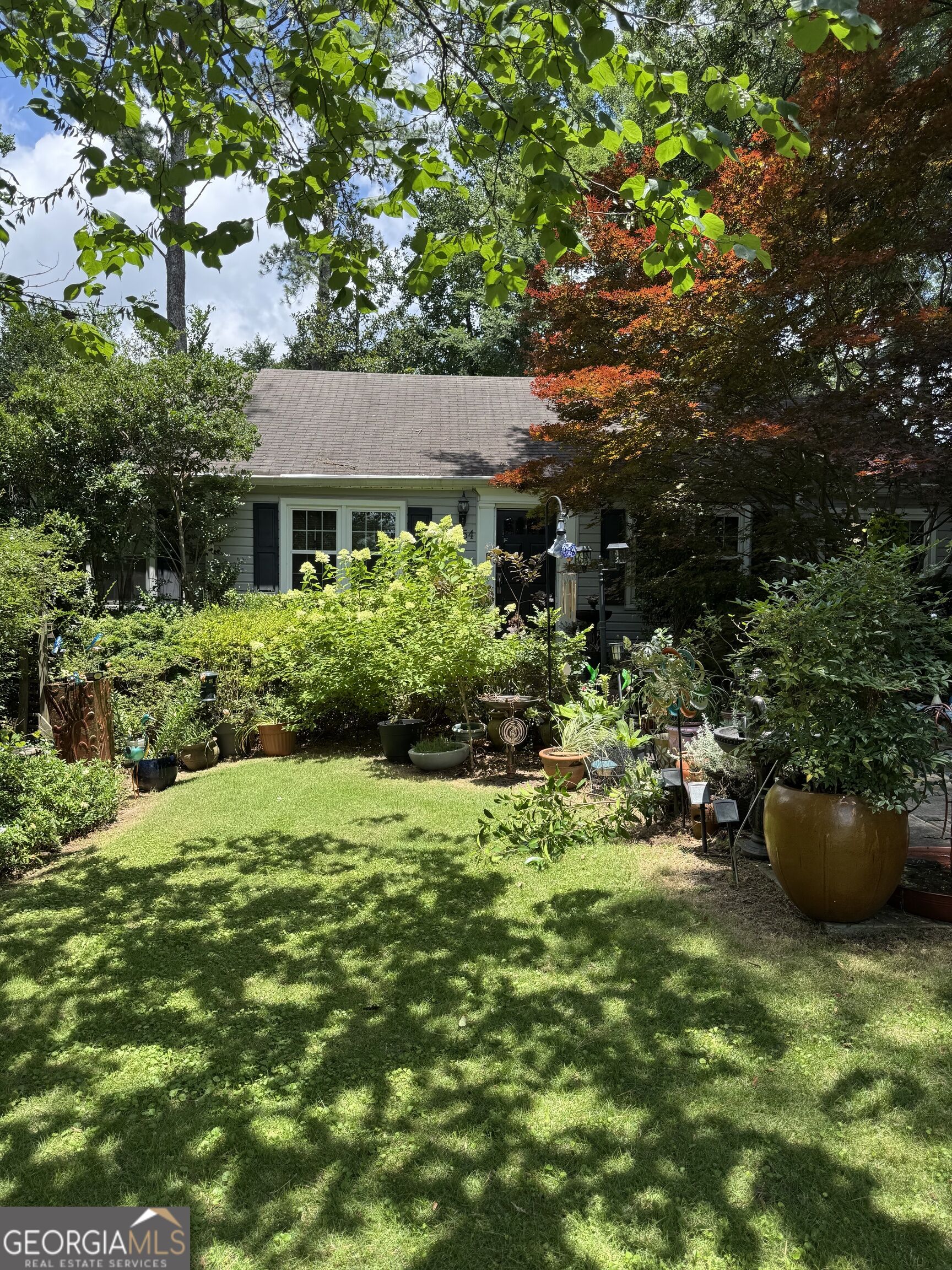 1154 Kingsley Circle Ne Property Photo 1