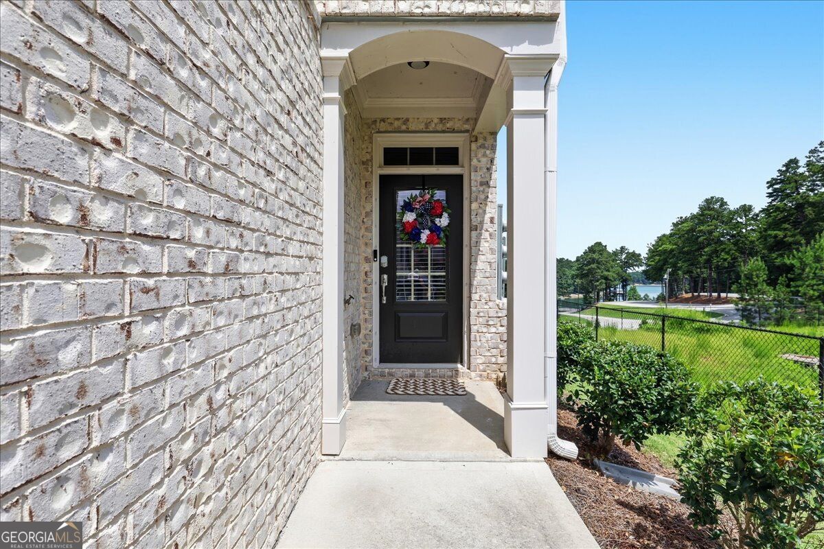 6458 Lanier Harbor Landing Property Photo 7