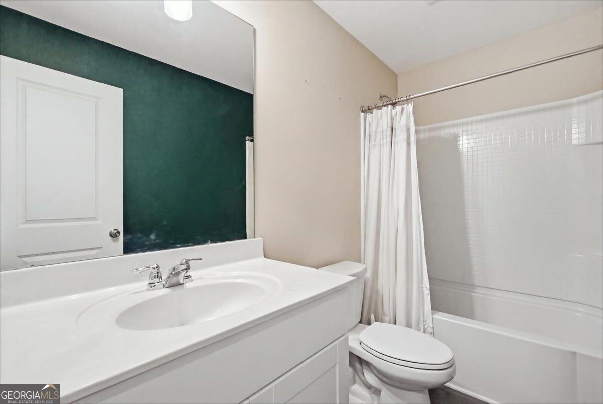 6458 Lanier Harbor Landing Property Photo 43