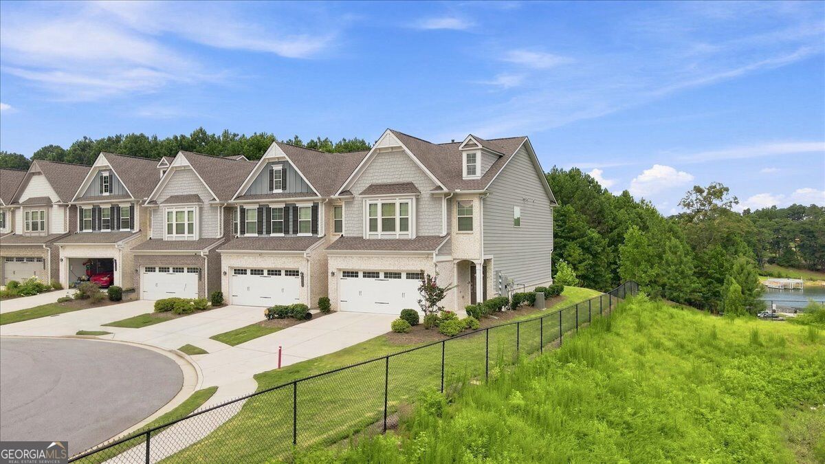 6458 Lanier Harbor Landing Property Photo 62