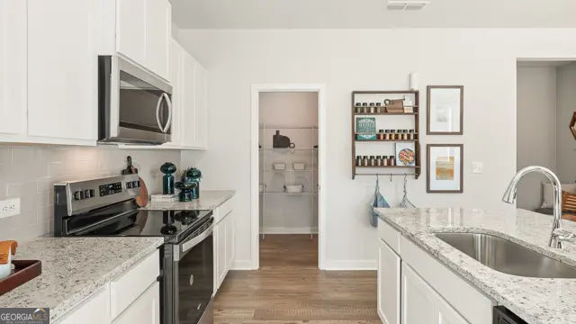 5667 Rosehall Place Property Photo 6