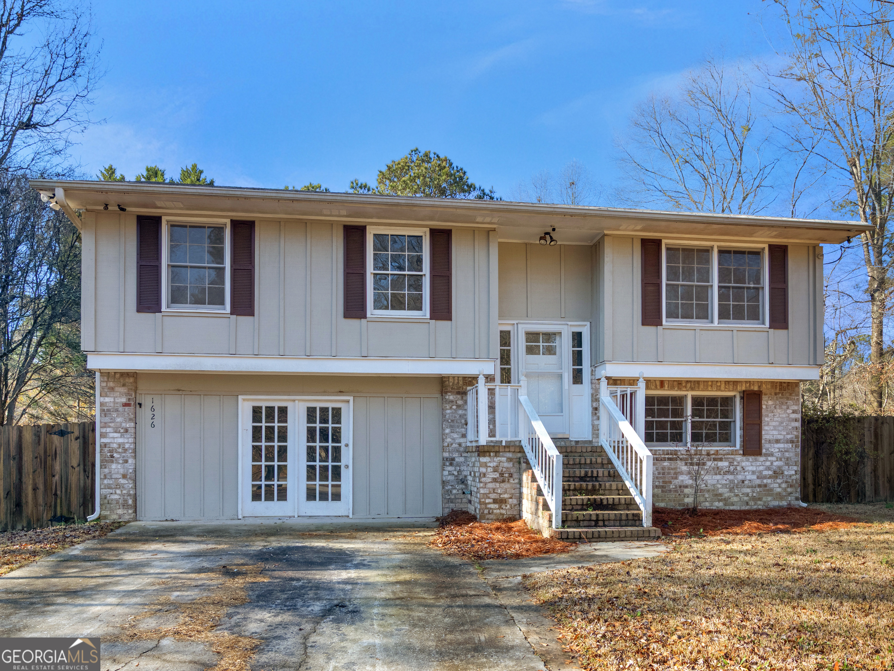 1626 Pinebrook Drive Property Photo 1