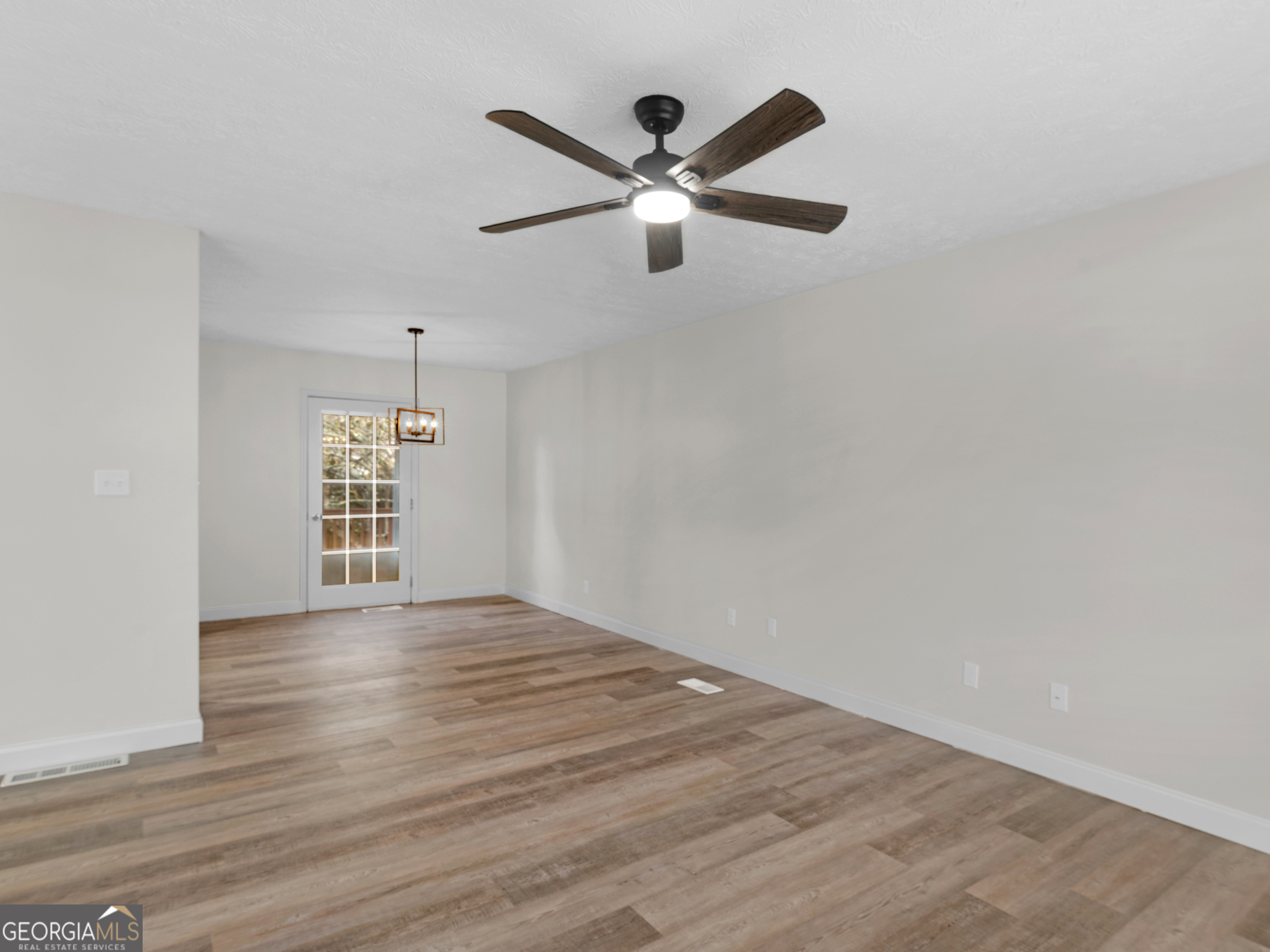 1626 Pinebrook Drive Property Photo 5
