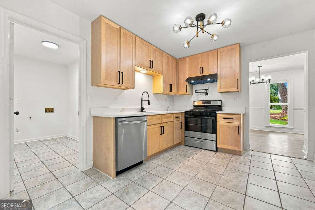 1359 Summit Lane Nw Property Photo 4