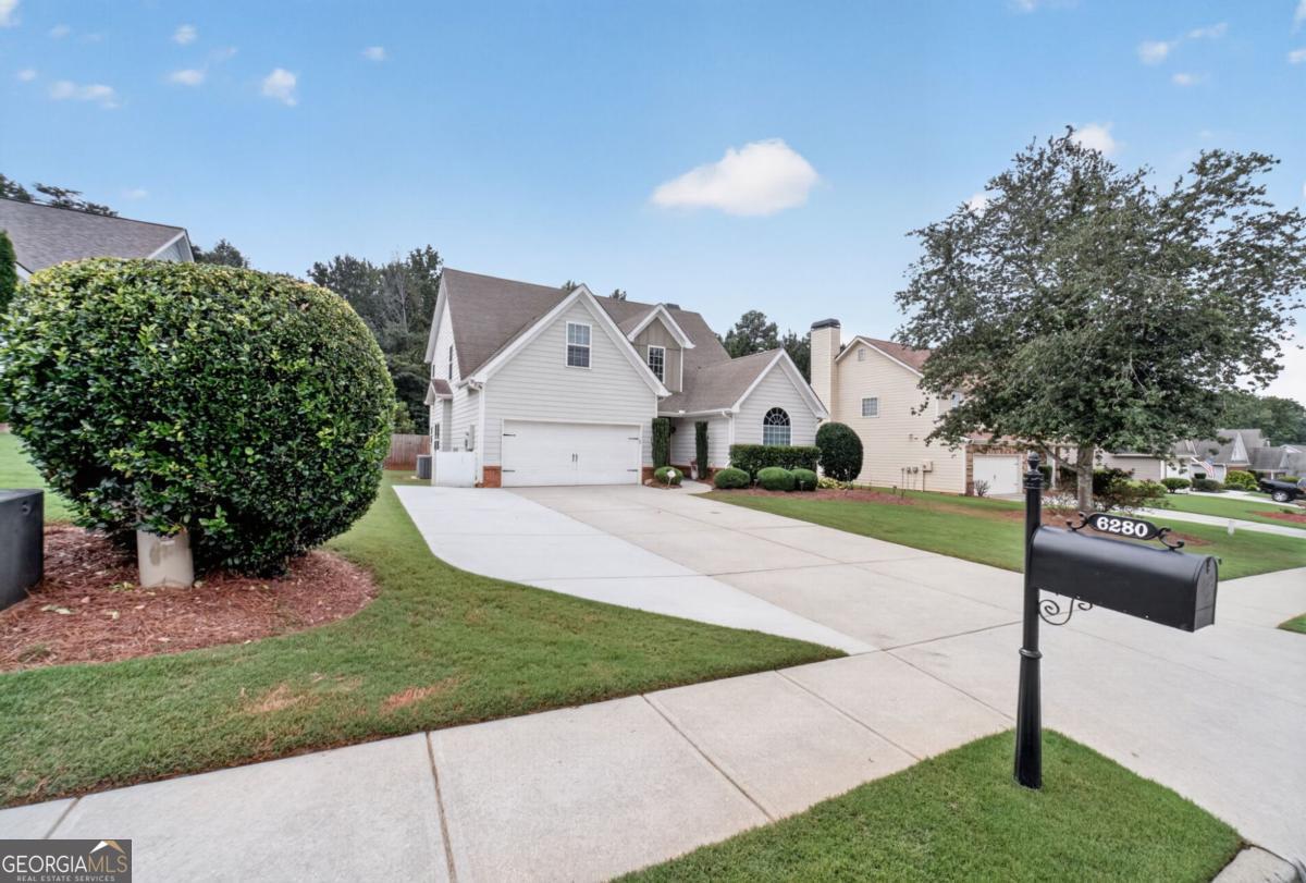 6280 Cove Creek Drive Property Photo 3
