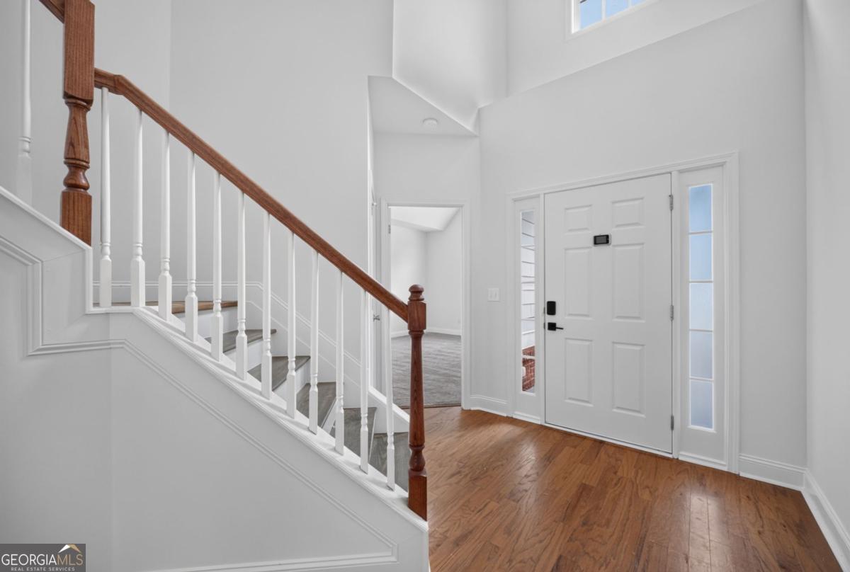 6280 Cove Creek Drive Property Photo 8