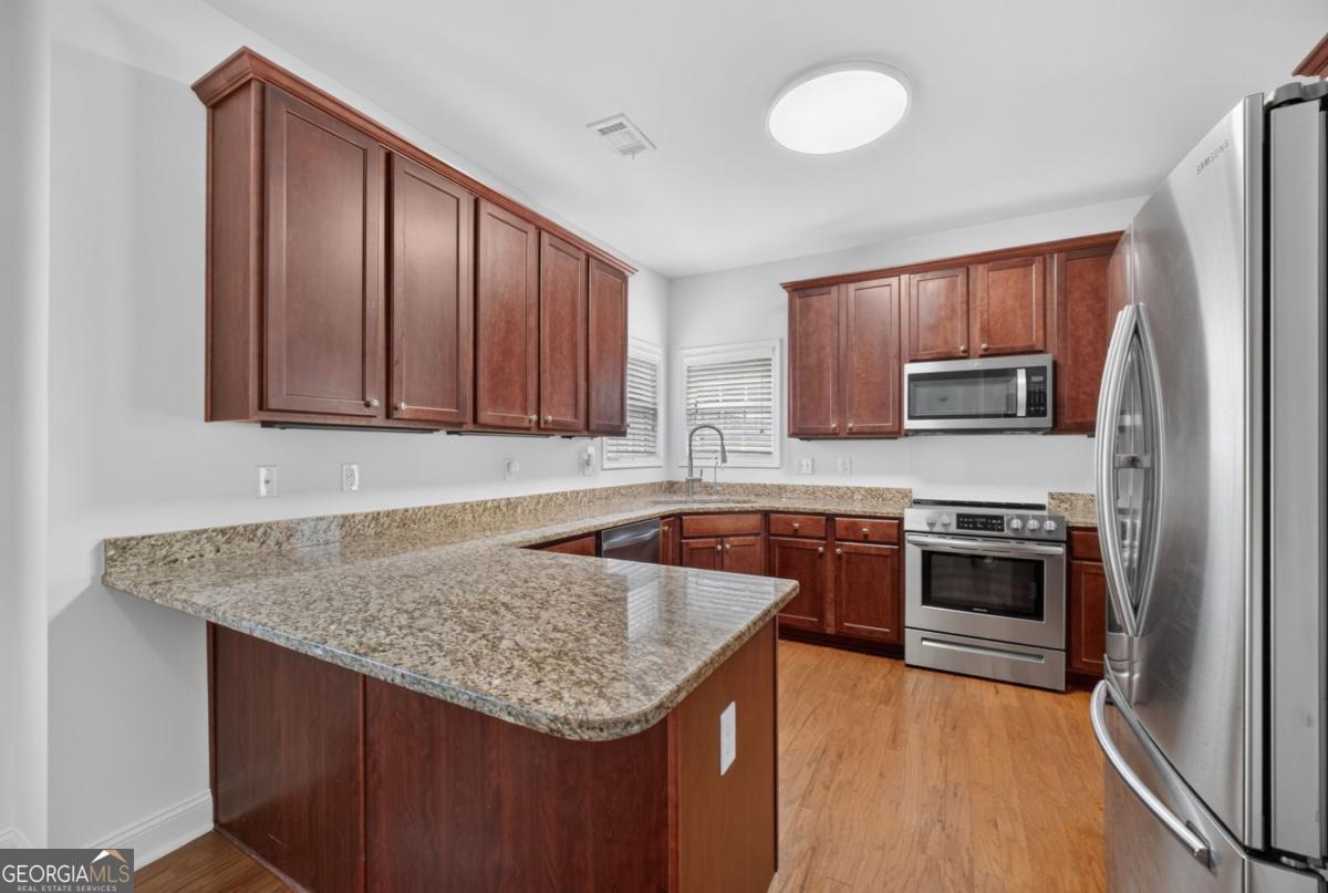 6280 Cove Creek Drive Property Photo 15