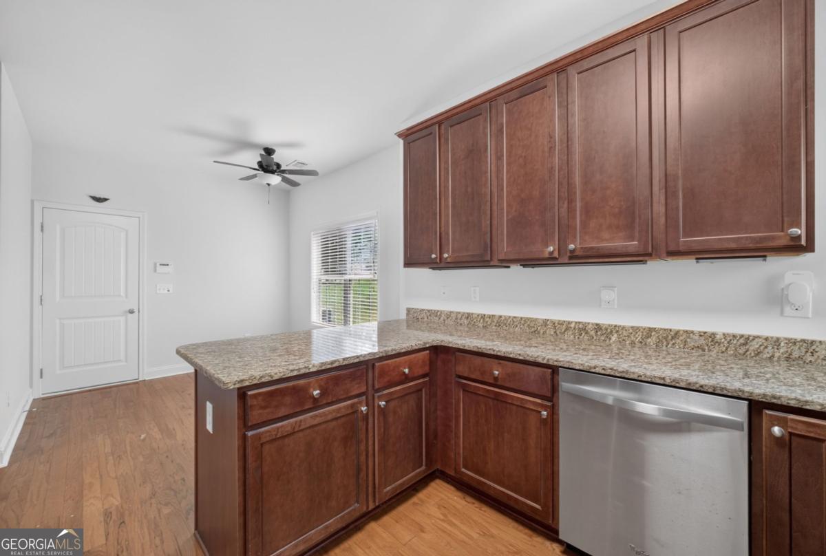 6280 Cove Creek Drive Property Photo 18