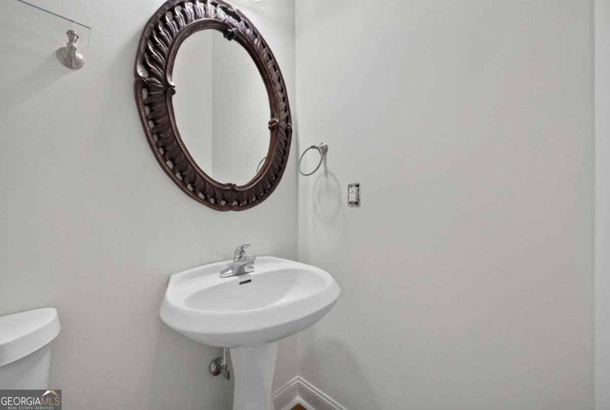 6280 Cove Creek Drive Property Photo 22