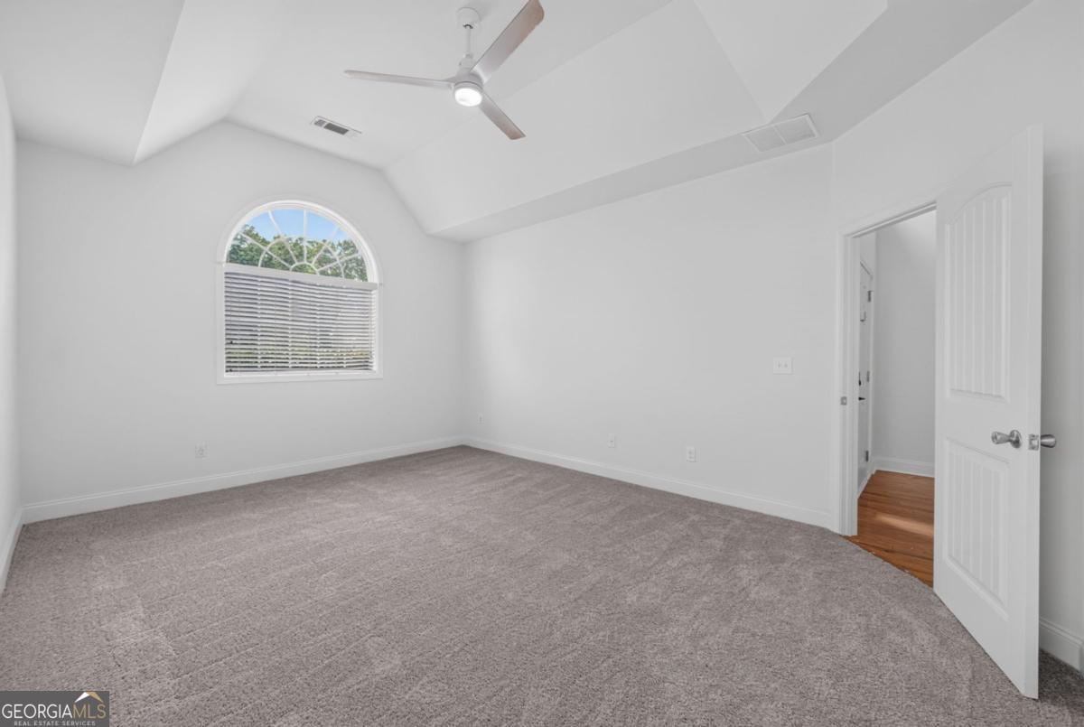 6280 Cove Creek Drive Property Photo 24