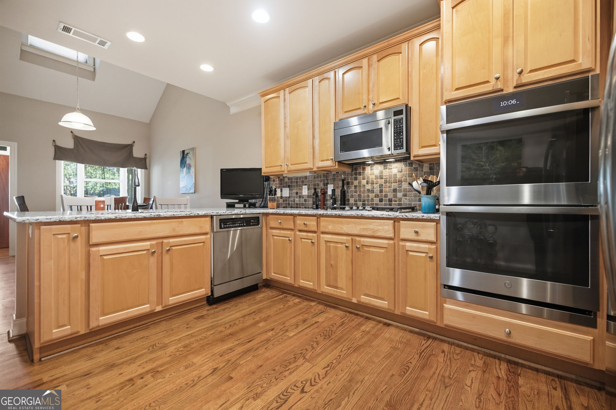1515 Liberty Lane Property Photo 8