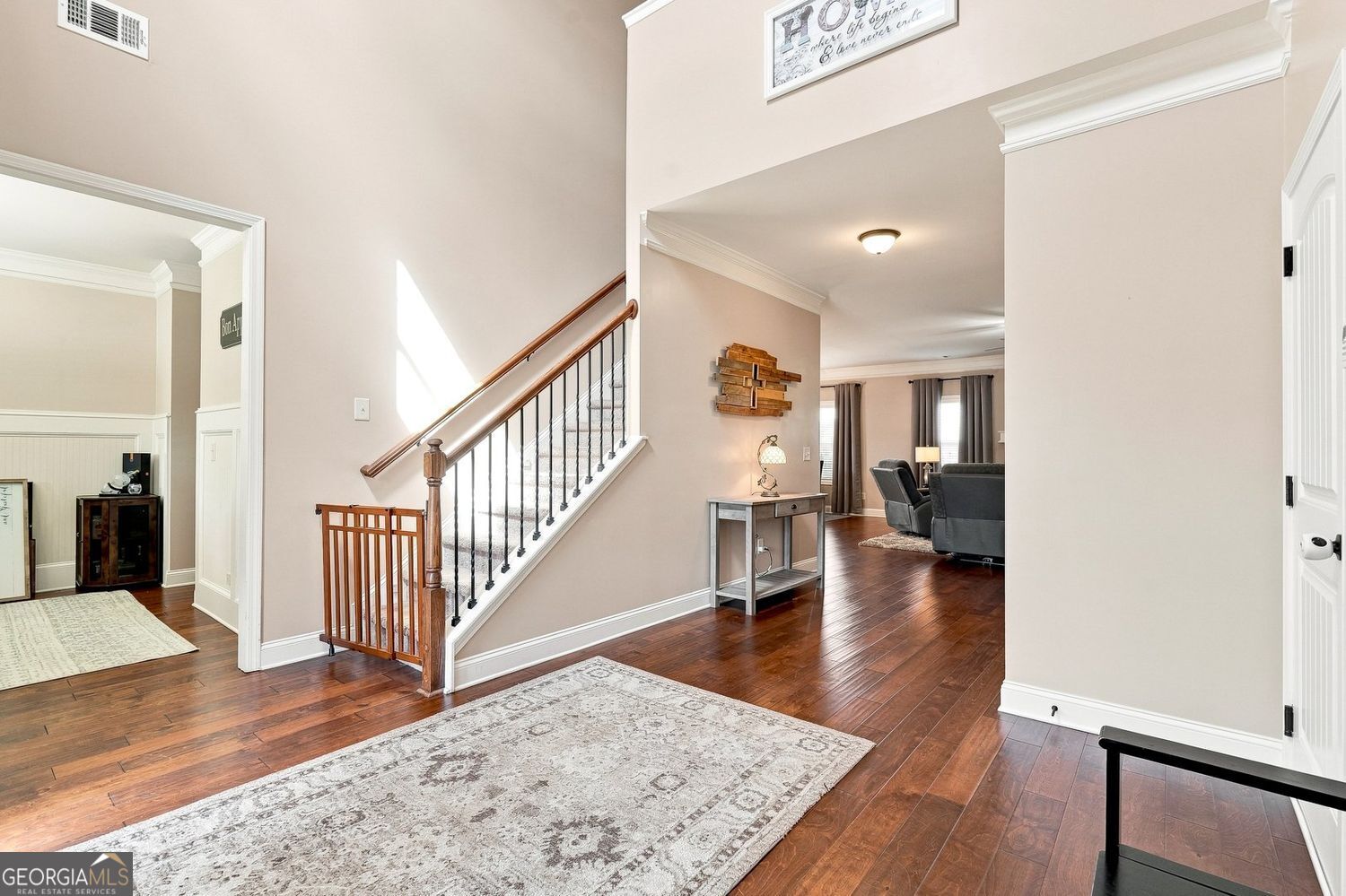 334 Red Cap Circle Property Photo 2