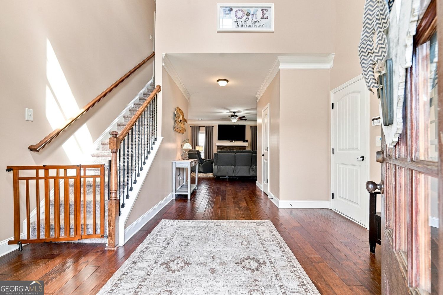 334 Red Cap Circle Property Photo 3