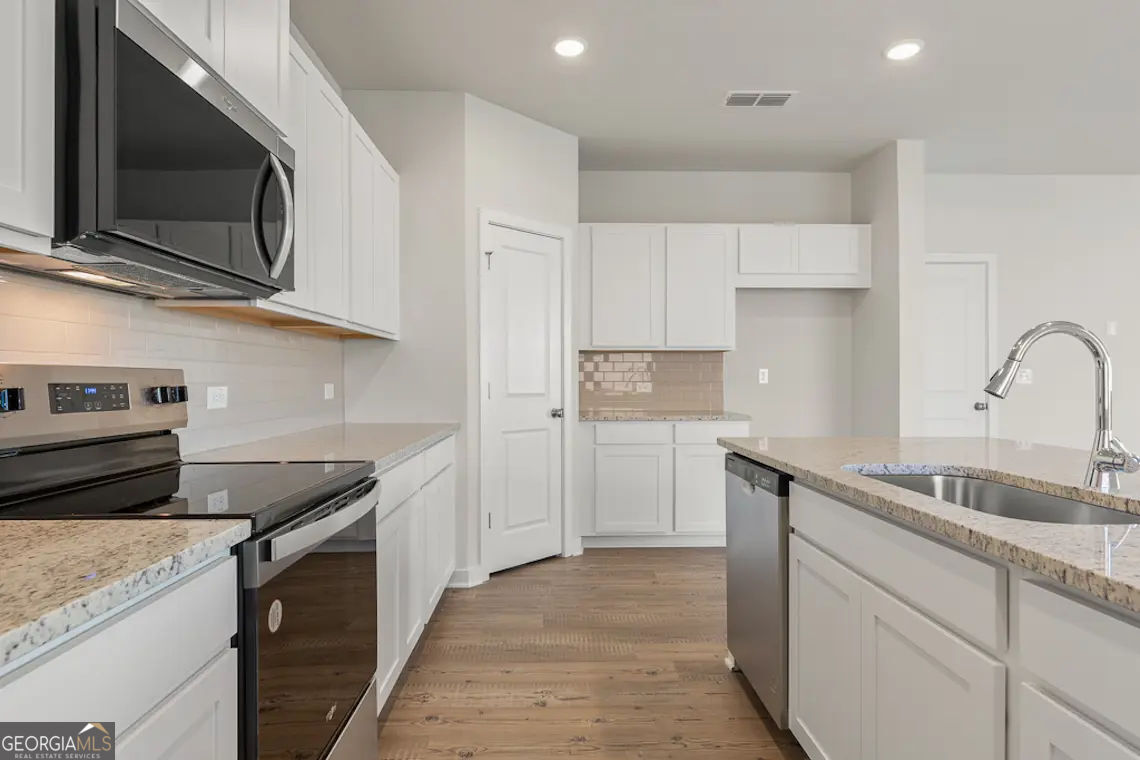 5671 Rosehall Place Property Photo 10