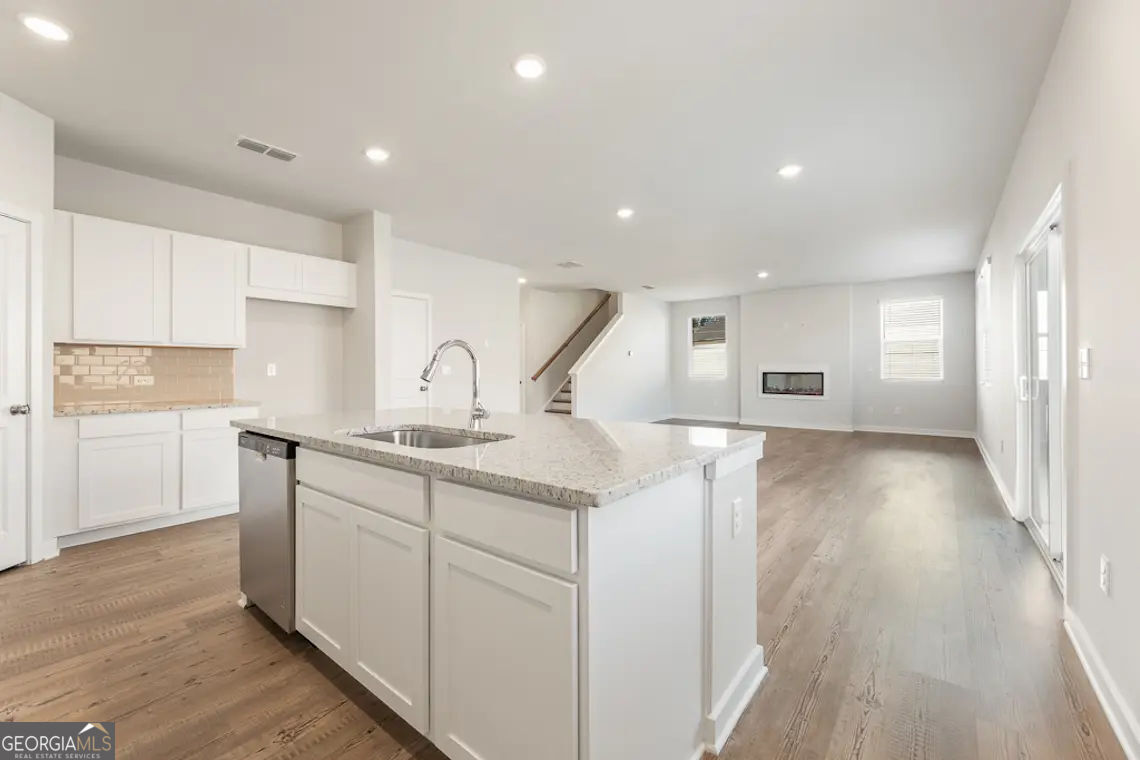 5671 Rosehall Place Property Photo 11