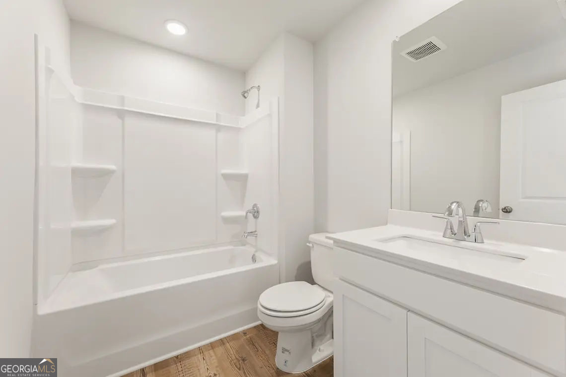 5671 Rosehall Place Property Photo 18
