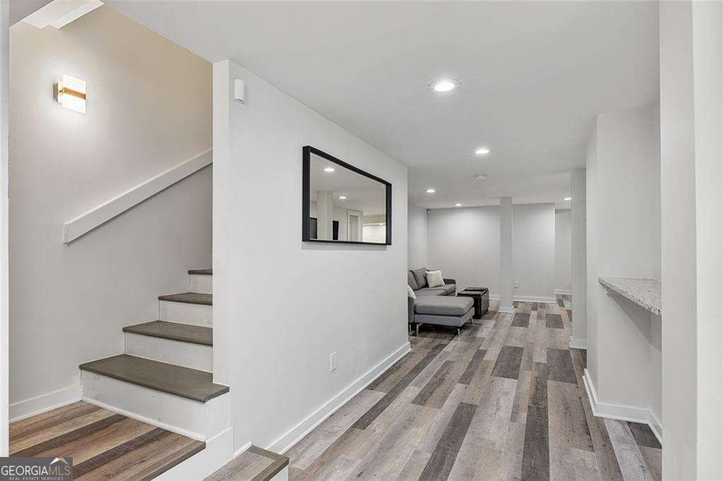 2353 Larchwood Road Property Photo 17