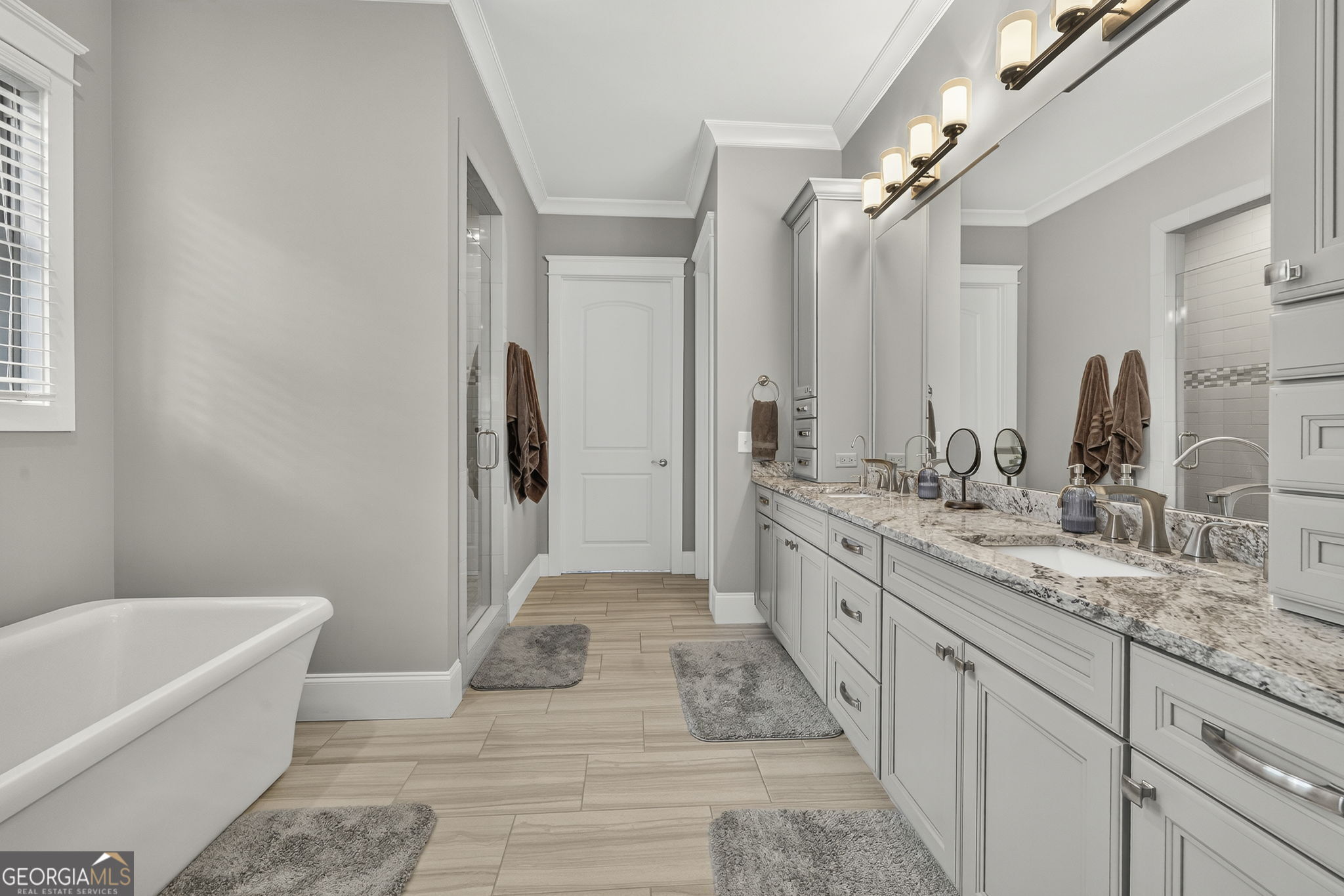 1190 Sugar Run Property Photo 32