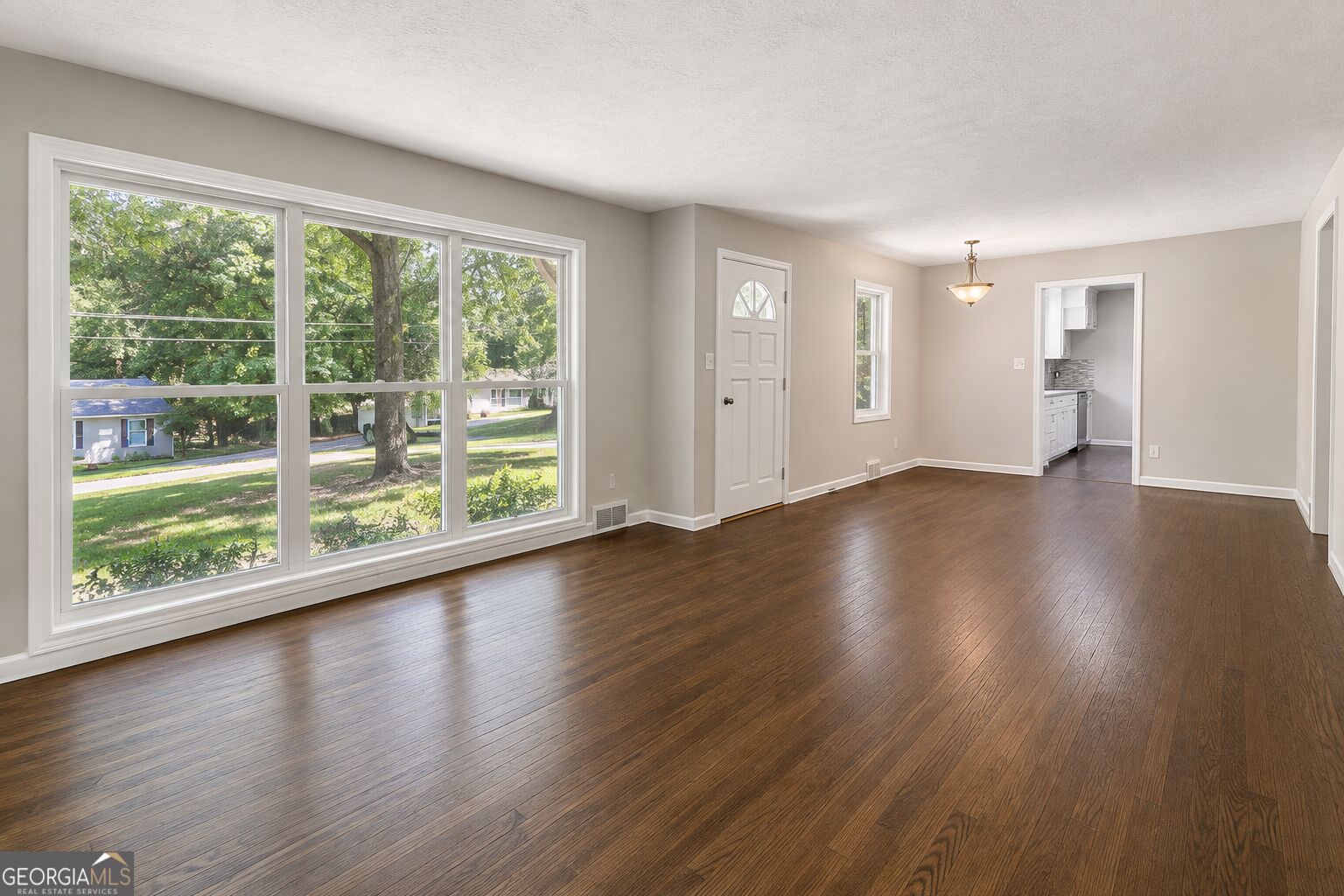 3148 Roberts Road Property Photo 5