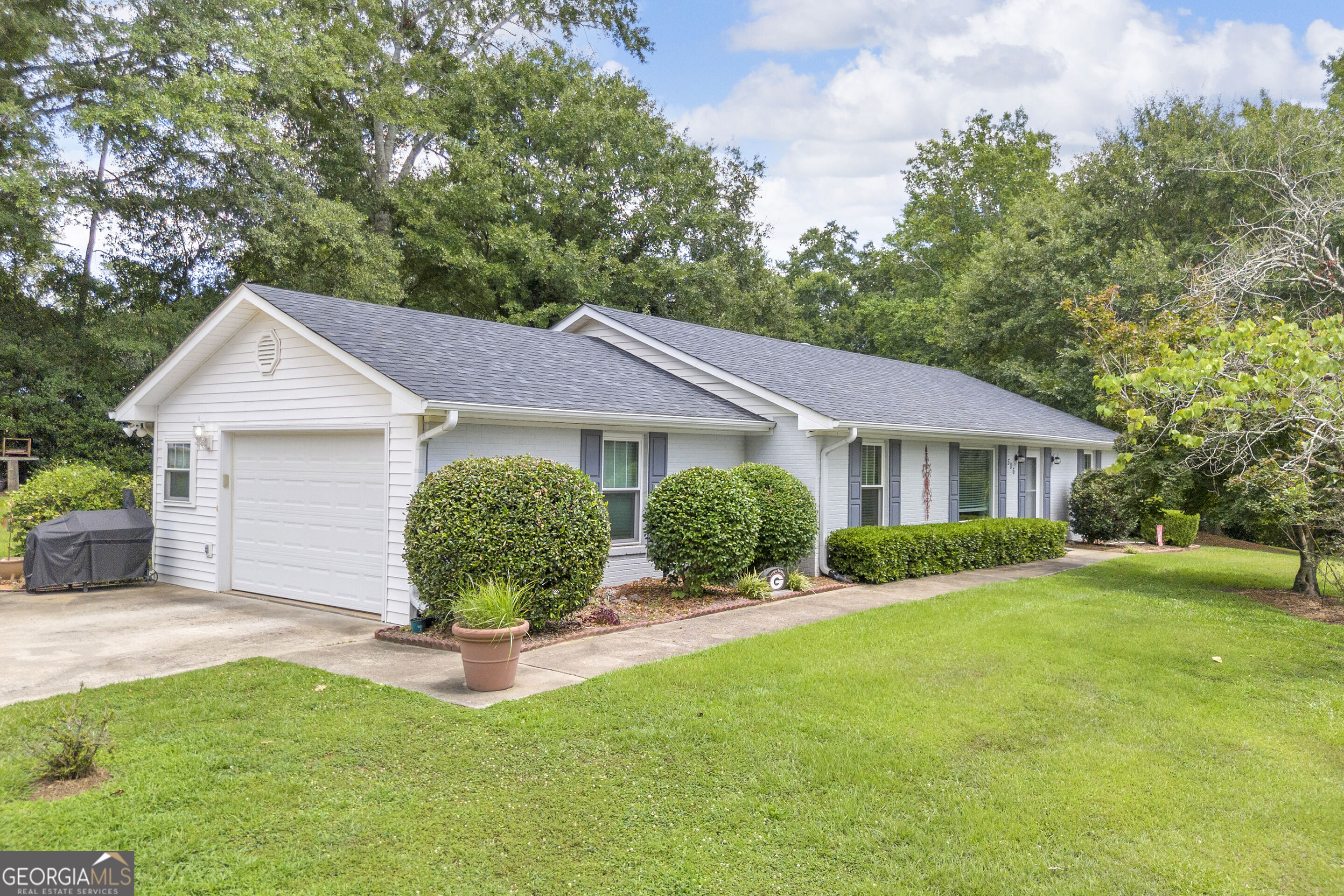 506 Ridgecrest Drive Property Photo 3
