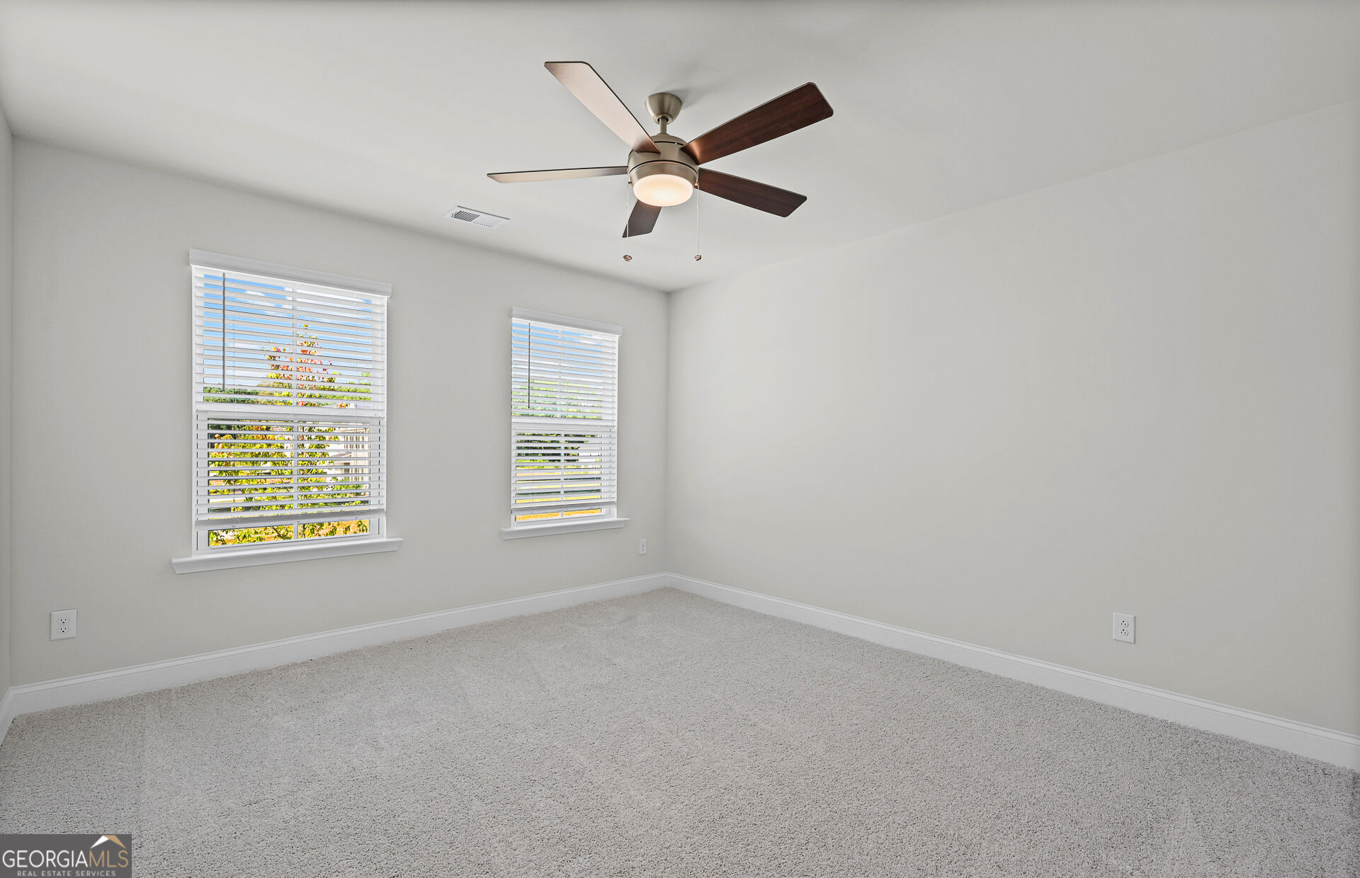 813 Oleander Court Property Photo 12