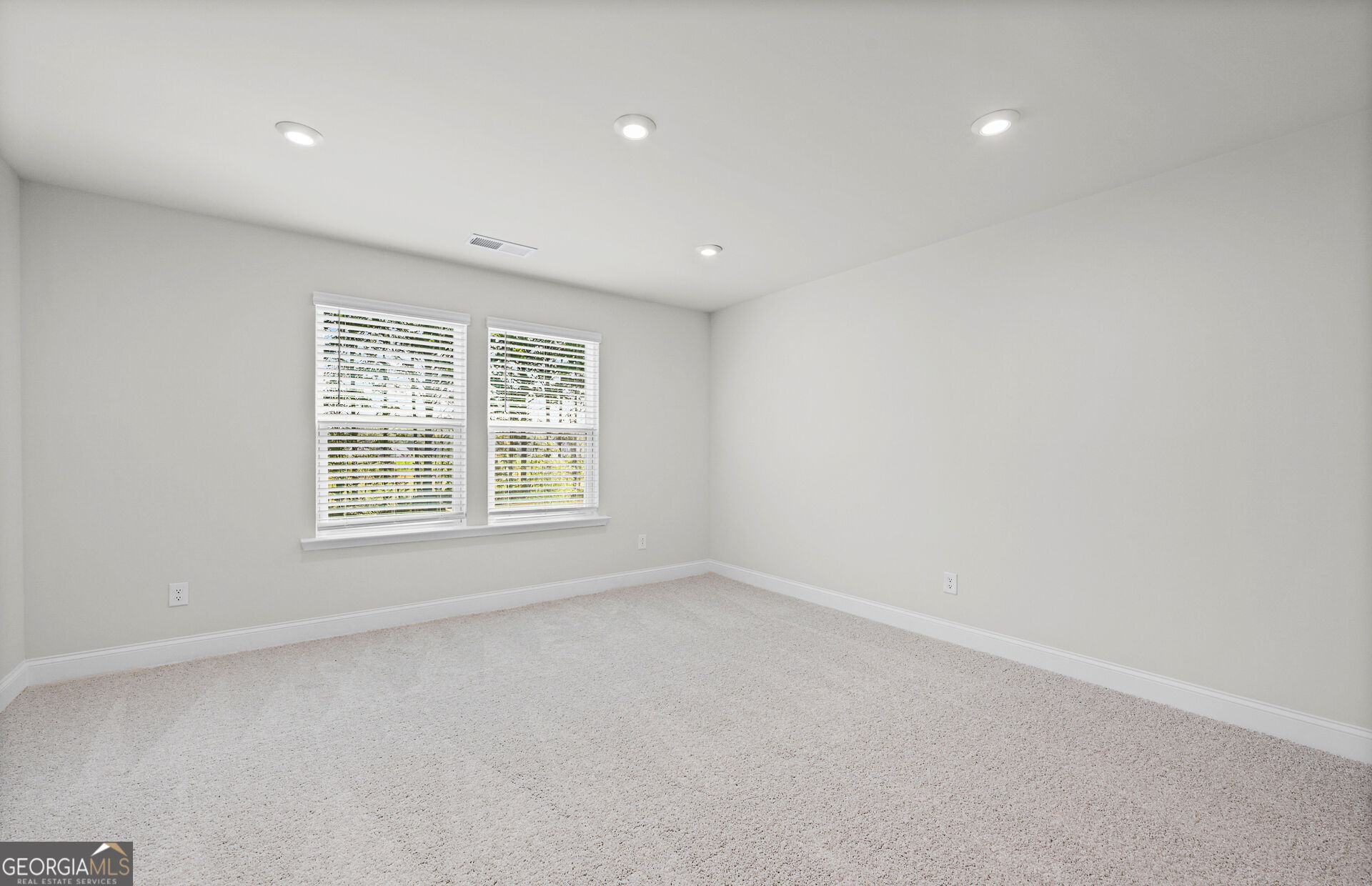 813 Oleander Court Property Photo 14