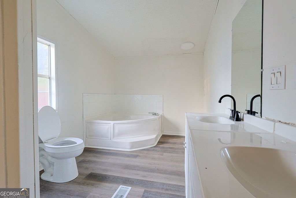 158 Felton Drive Property Photo 12