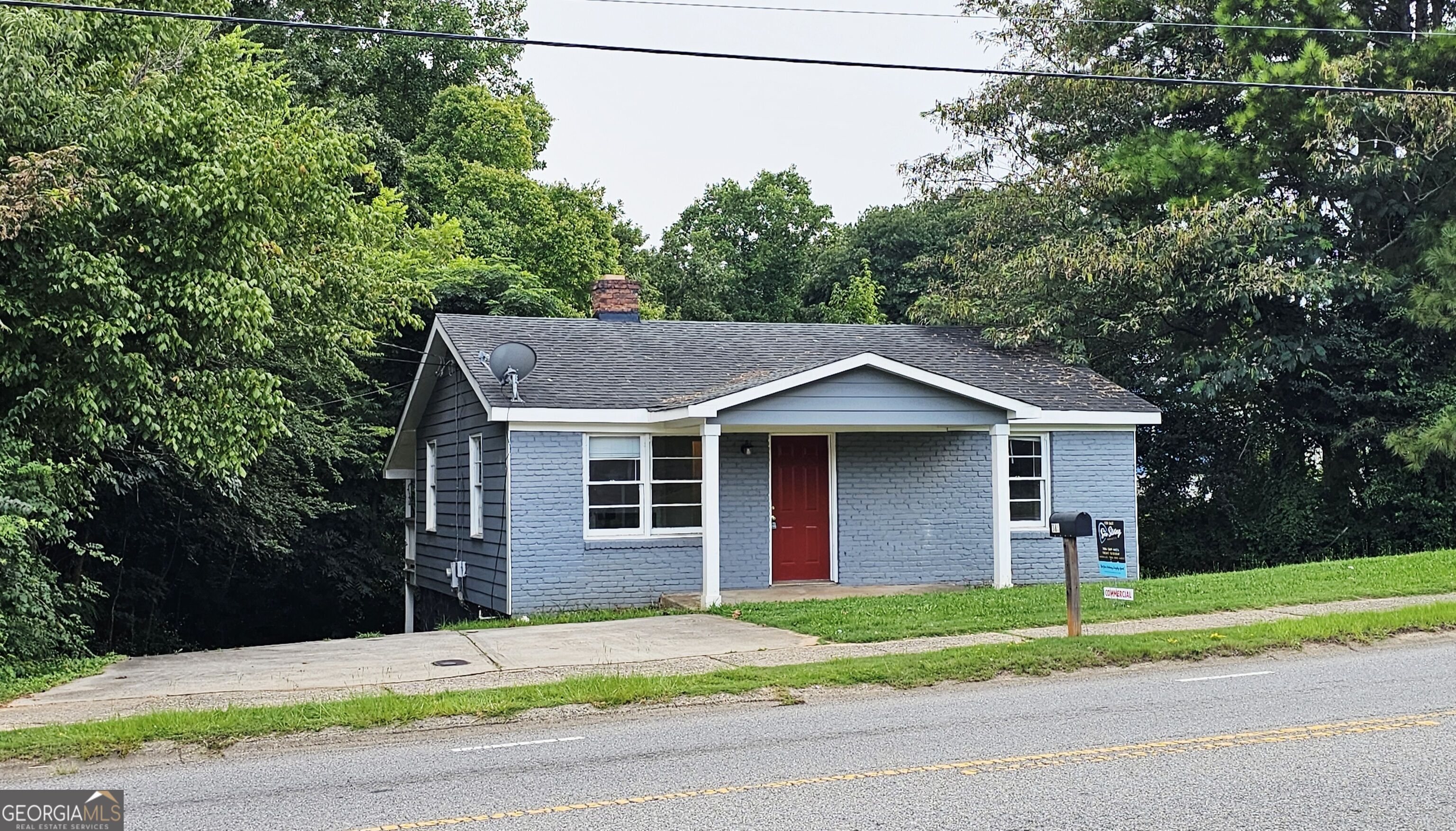 385 Hawthorne Avenue Property Photo 1