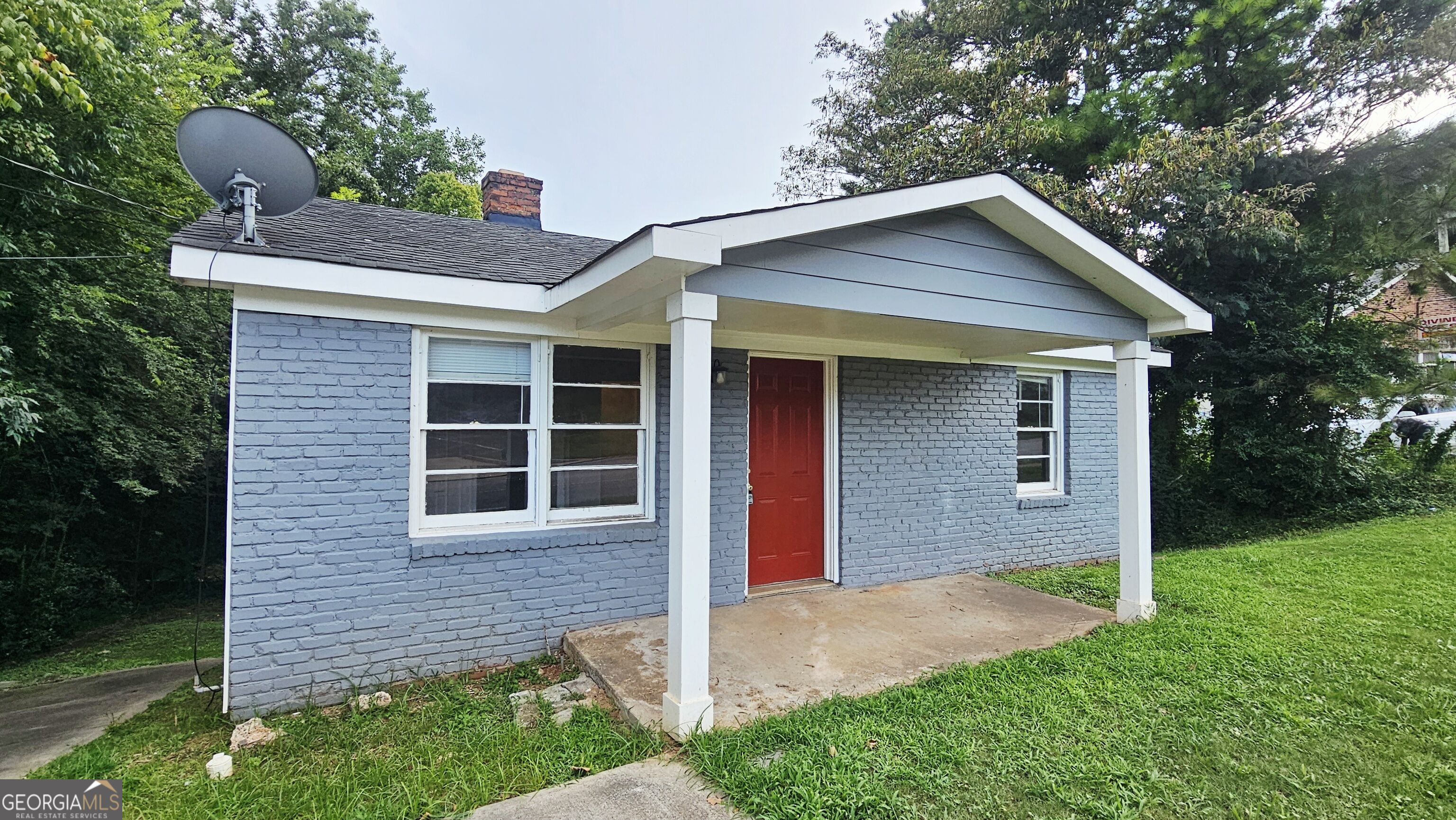 385 Hawthorne Avenue Property Photo 2