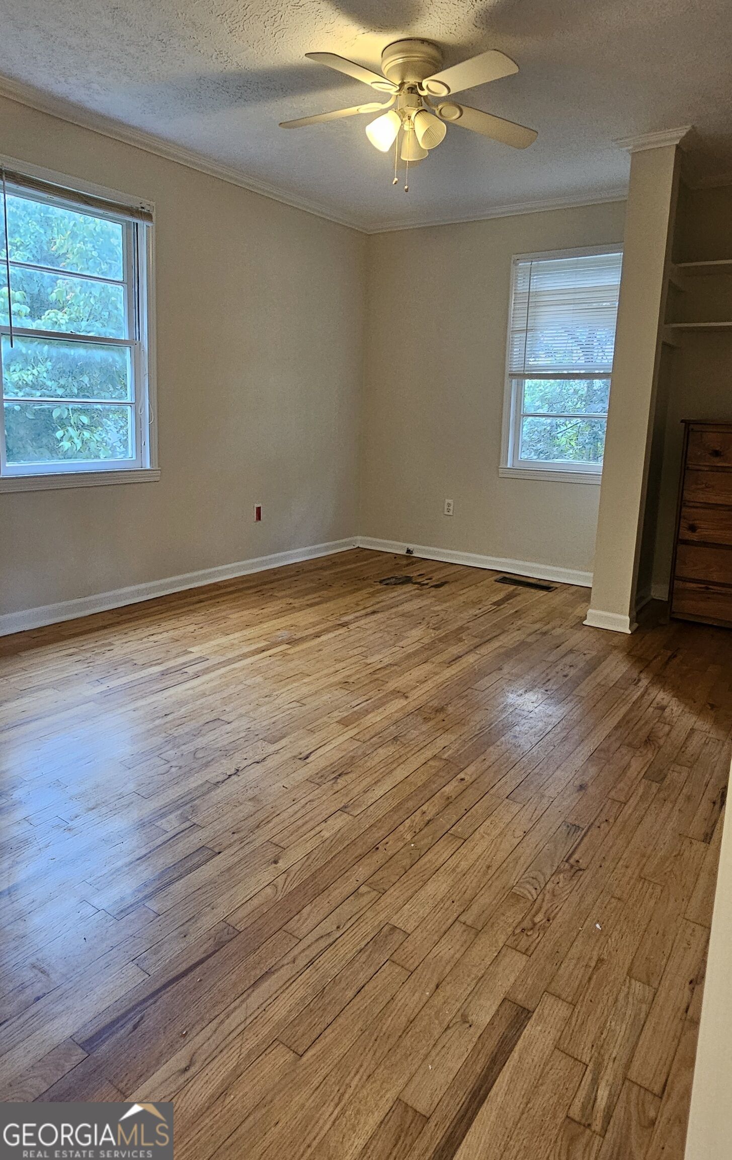 385 Hawthorne Avenue Property Photo 8
