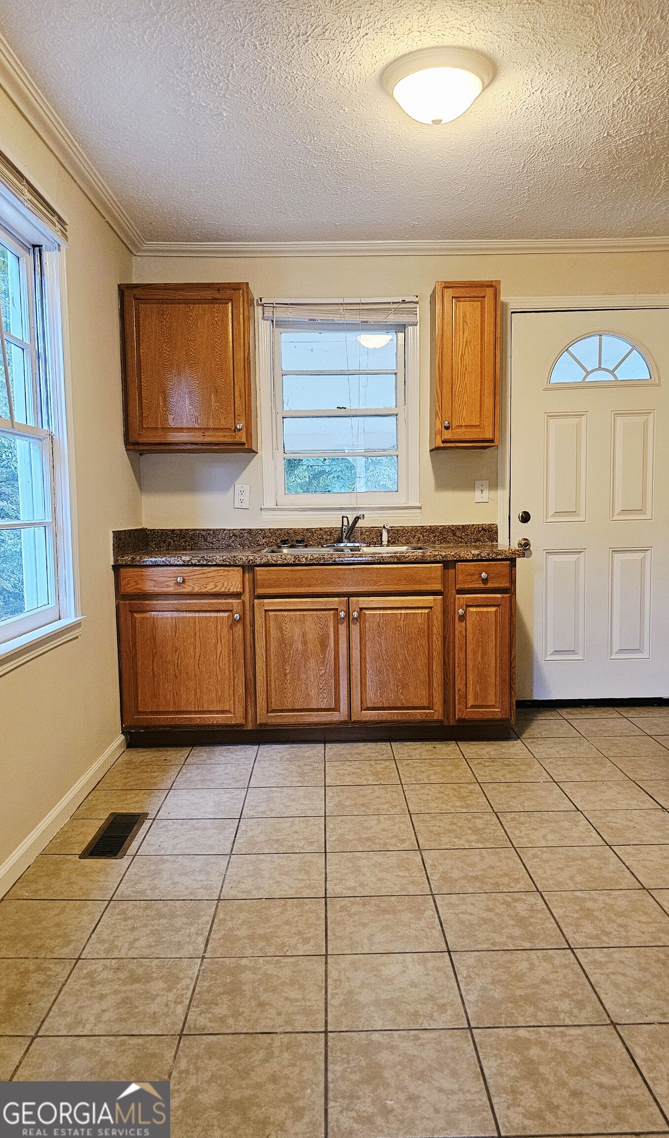 385 Hawthorne Avenue Property Photo 11