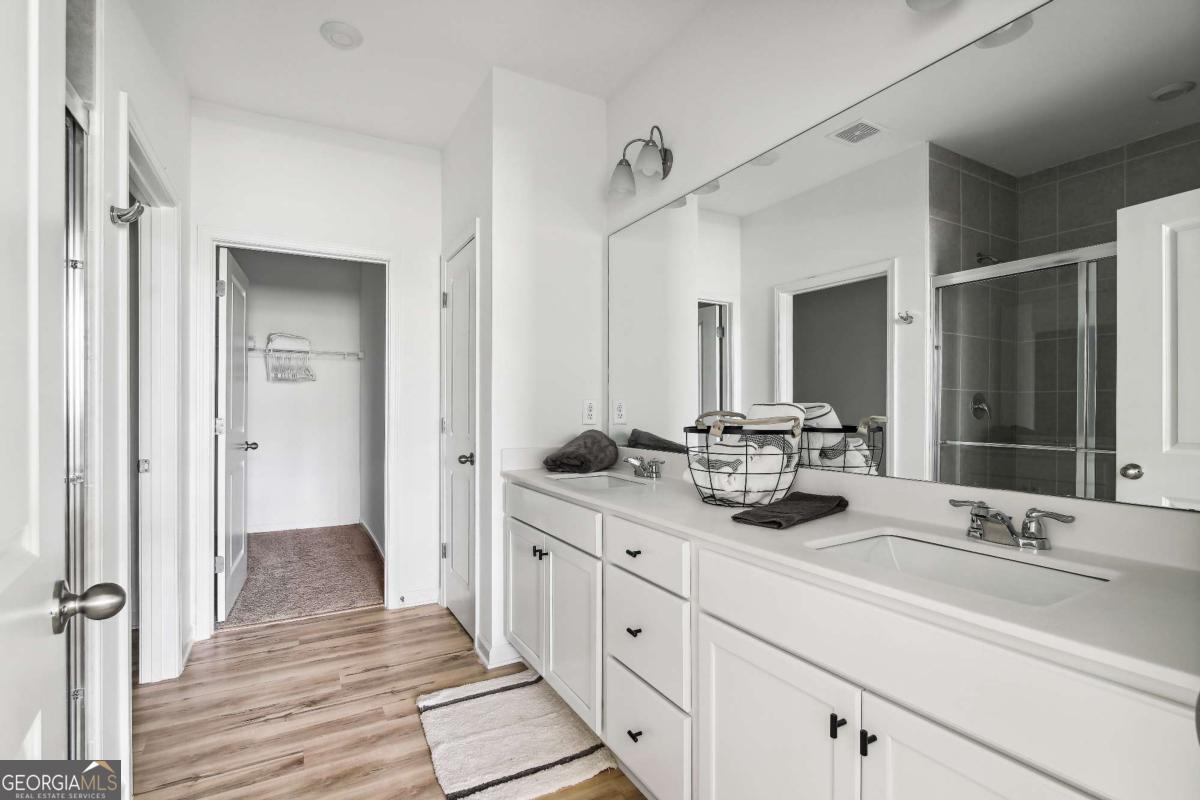 1513 Salinger Court # 1513 Property Photo 9