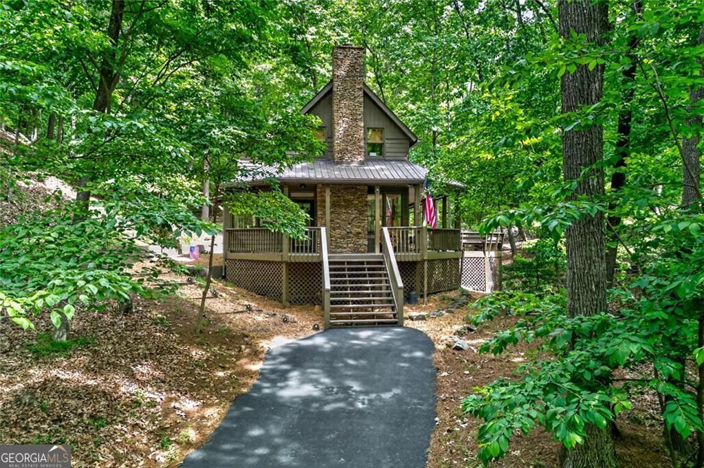 452 Bellflower Drive Property Photo 4