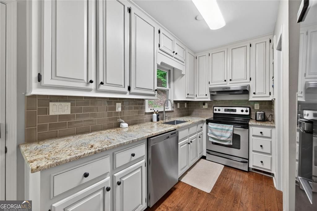 452 Bellflower Drive Property Photo 14